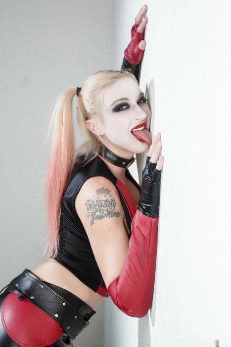 Blonde babe in a costume Leya Falcon shows her boobs in a solo show