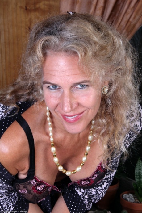 Old Granny Tits Pics