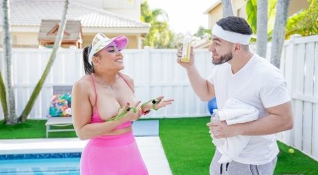 Curvaceous Puerto Rican teen Carmela Clutch gets boned after her yoga class