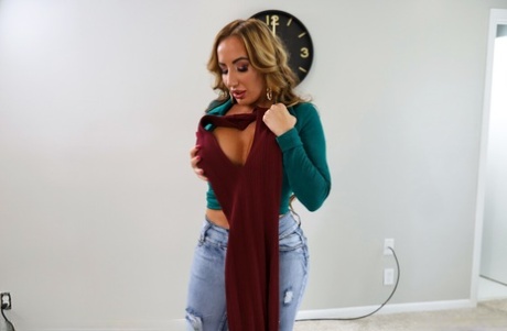 Moms Boy Toy featuring Johnny, Richelle Ryan Porn Gallery